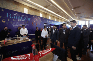 Bakan Bayraktar, Cumhurbaşkanlığı Külliyesi'nde Ramazan Etkinliklerinde Enerji Sektörünü Gençlerle Ele Aldı