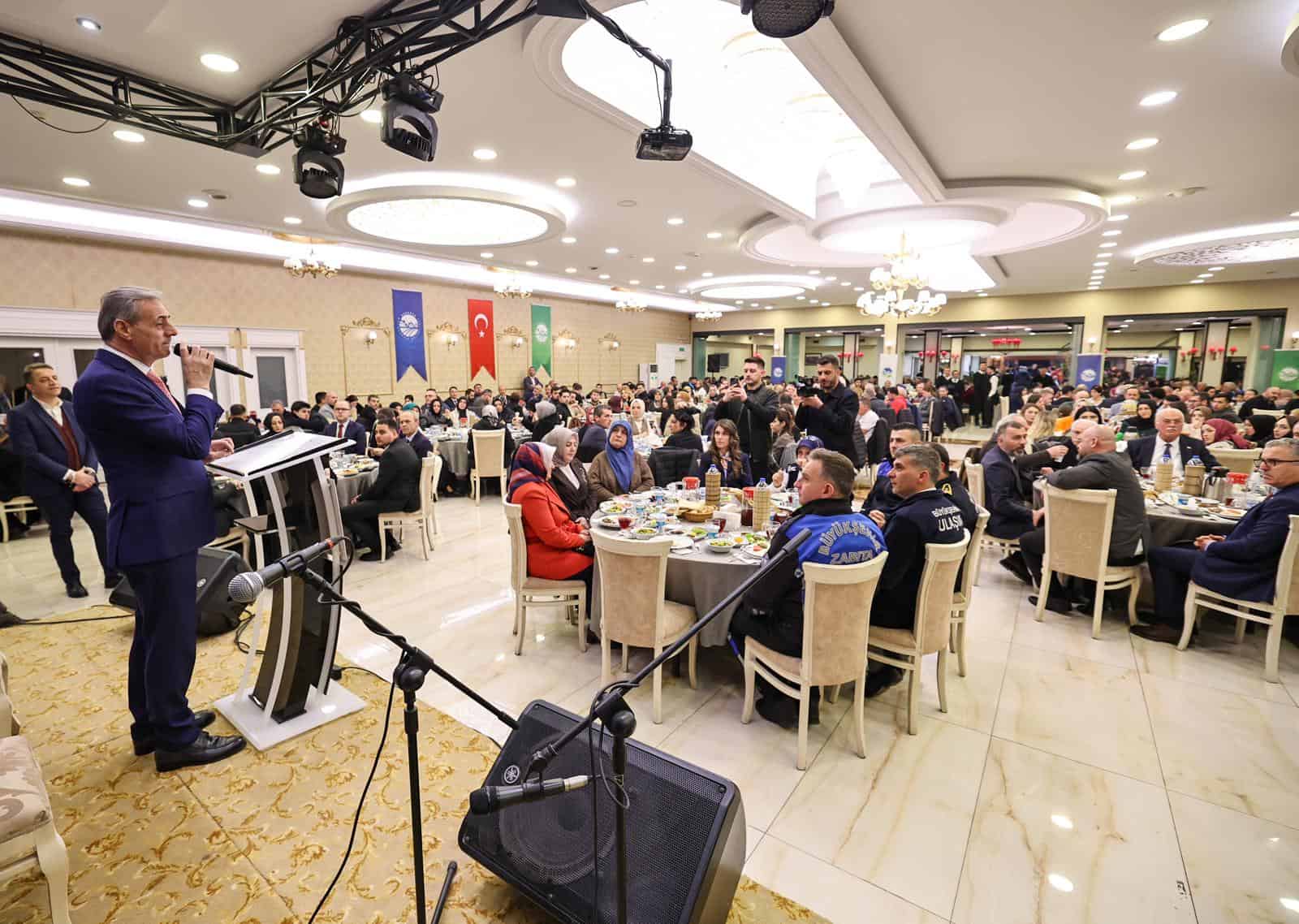 “1 milyon 100 bin vatandaşımızın sorumluluğuyla hareket ediyoruz”