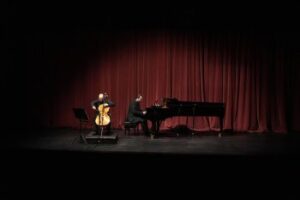 Gökhan Aybulus ve Onur Şenler, Eskişehir'de Sanatseverlerle Buluştu