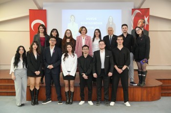 Başkan Ünlüce Genç Hukukçulara Tecrübelerini Anlattı