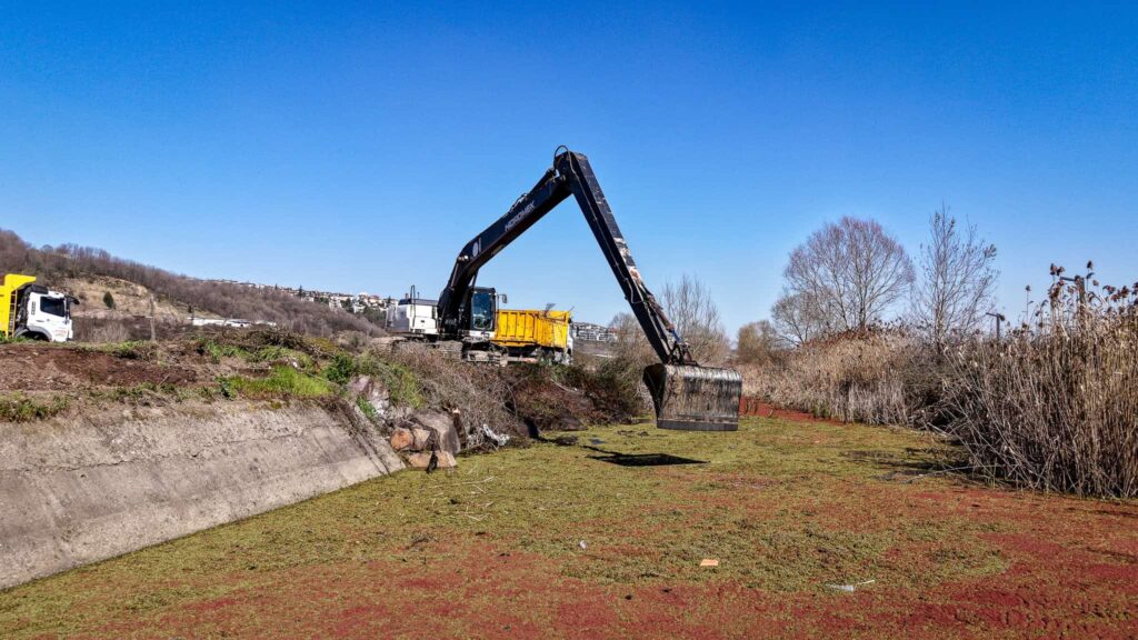 Çark Deresi'nde 5 Kilometrelik Güzergâhta Temizlik ve Çevre Sağlığı Çalışmaları Yürütülüyor