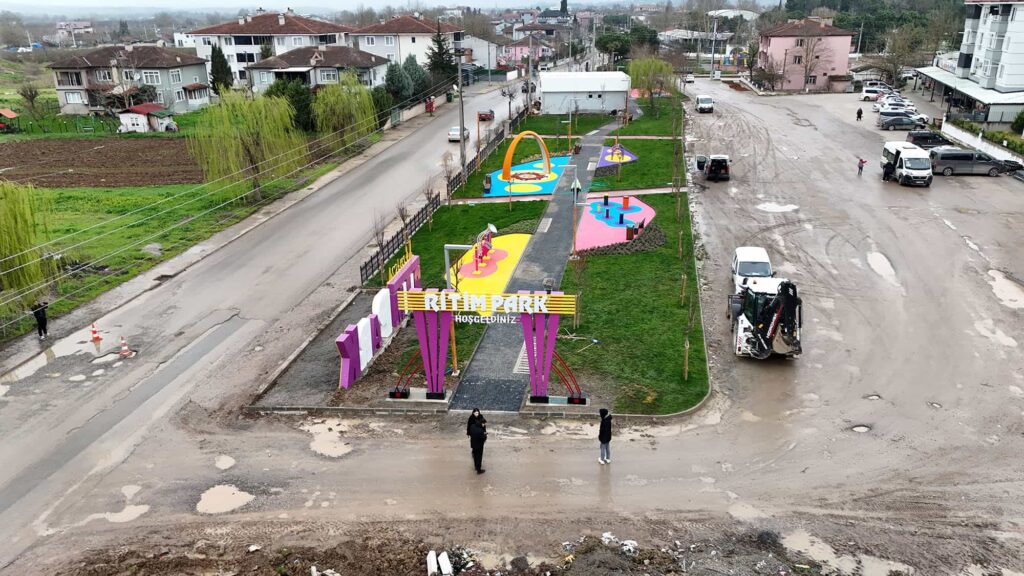Söğütlü'de Ritim Park Projesinde Çalışmalar Tamamlanma Noktasına Geldi